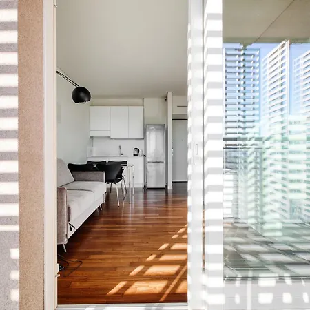 Giaxtower Palestra & Piscina Pure Living 5' Piano ميلان